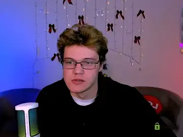 Stripchat Sex Cam of lucas_long_