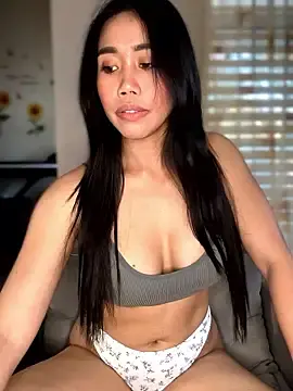 JazzieXo from stripchat