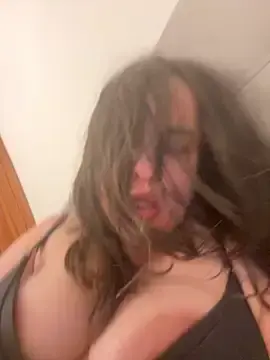 Stripchat Sex Cam of laarti