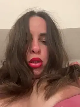 Stripchat Free Porn Cam of laarti