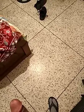 Balu0412 from stripchat