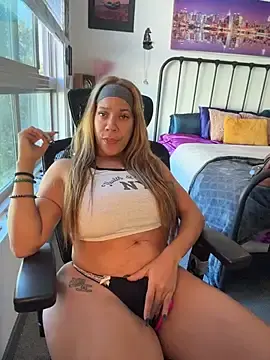 Stripchat Live Sex Cam of Bigbuttbrooklynn