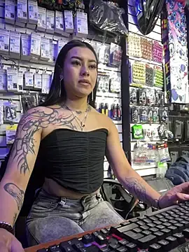 Stripchat Live Sex of emily_24x