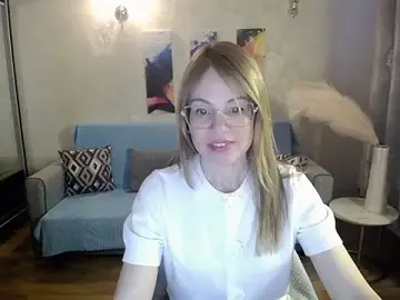 Stripchat Nude Webcam of shy_hot_cat