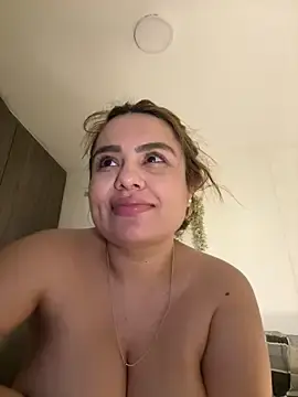 valeria2019hot from stripchat