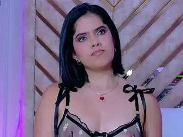 Stripchat Sex Cam of Martina-Roberts-