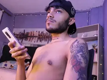 Stripchat Live Porn of kingdani_hot