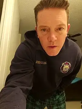 Stripchat Free Porn Cam of Bigtater1999