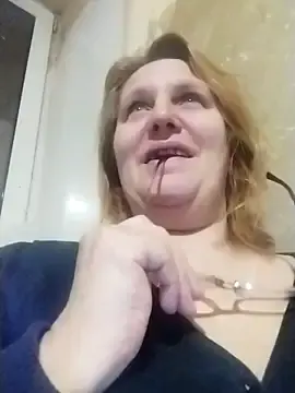 Stripchat Adult Webcam of Forest-Lady