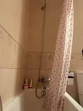 Stripchat Free Porn Cam of Noeliagglow