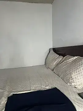 Stripchat Sex Cam of _foreigntitts