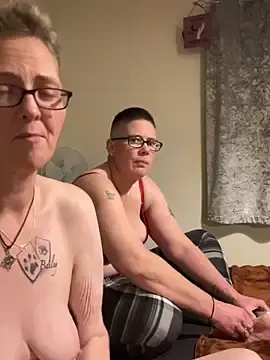 Stripchat Free Live Porn of Curvy-Jinx