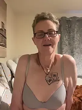 Stripchat Live Sex of Curvy-Jinx