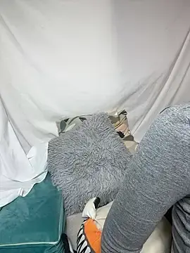 Stripchat Live Sex Cam of ayu0009rrr