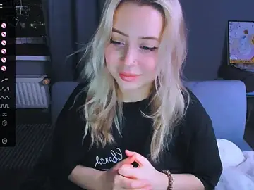 MonaLauu from stripchat