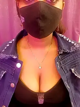 Stripchat Adult Webcams of menaxi-baby7