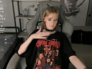 Stripchat Watch Live Sex Cams of KiraMontoya