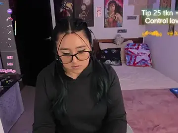 Stripchat Adult Webcam of Cherry_blush_