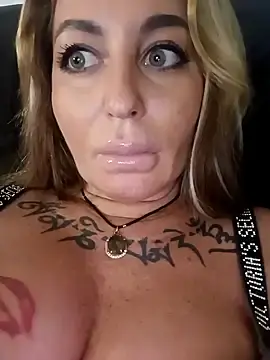 MiaMooly from stripchat