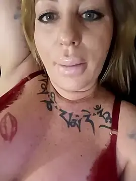 MiaMooly from stripchat