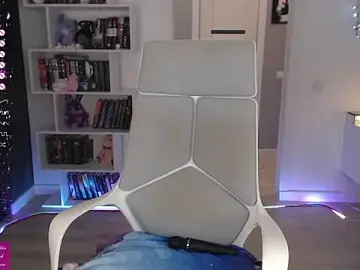 Emma_Bryan from stripchat