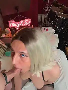 Stripchat Watch Live Sex Cams of FoxyandTed