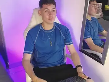 Stripchat Best Webcam of LoganFoster_