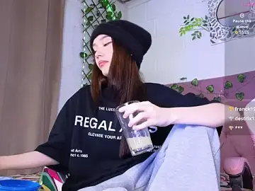 Stripchat Sex Cam of Isla_rosee18