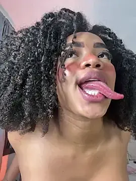 Stripchat Live Porn of kem_hott