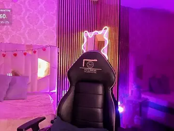 Stripchat Live Sex Cam of Adisson_Tay