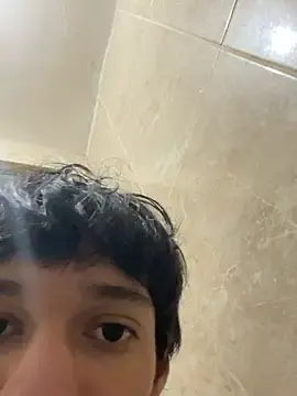 Stripchat Free Porn Cam of alex_fer21