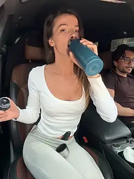 Stripchat Live Sex Cam of fit_vic