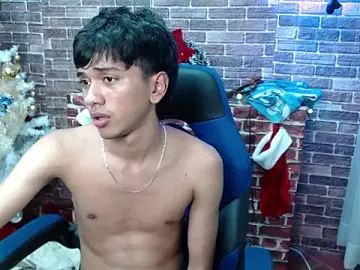 Stripchat Live Sex Cam of markbowie