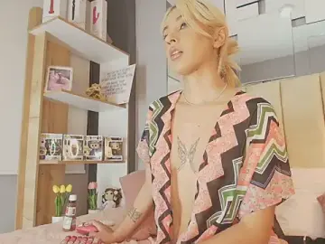 Stripchat Free Live Porn of Angelbae-