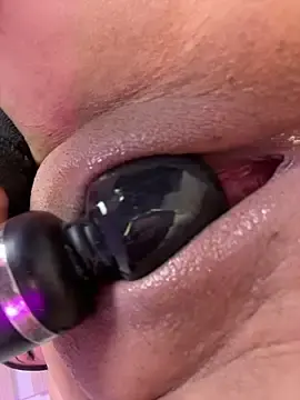 Stripchat Adult Video Chat of Zendaa_