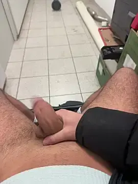 Stripchat Adult Webcam of BIGDICK111000