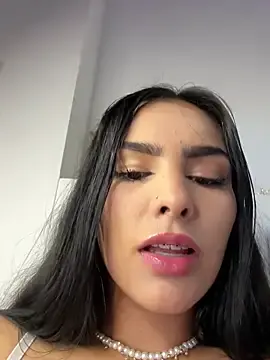 Stripchat Free Porn Cam of Maddy_Rouse_