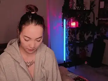 OdetteBiddy from stripchat