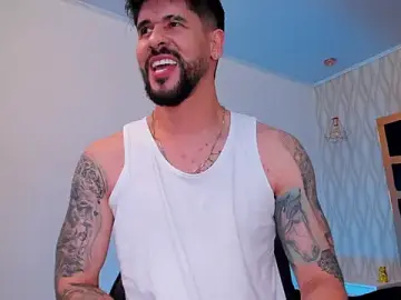 Stripchat Nude Webcam of Petesevans