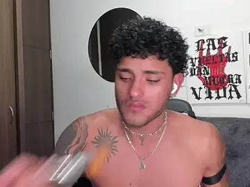 Stripchat Adult Webcam of Alessandro_Vanni