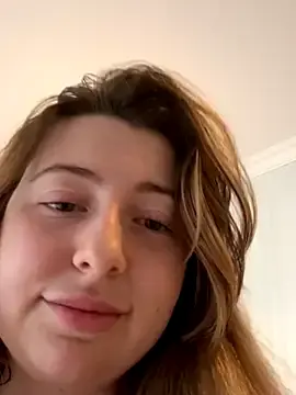 Stripchat Live Sex Cam of curvyflawless