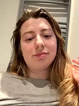 Stripchat Live Porn of curvyflawless