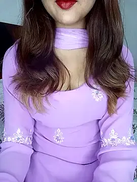 Hot_malika19 from stripchat