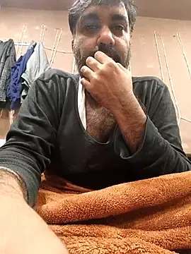 Stripchat Nude Webcam of Hairyboyysexy