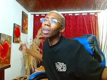 Stripchat Live Sex Cam of Miilo18