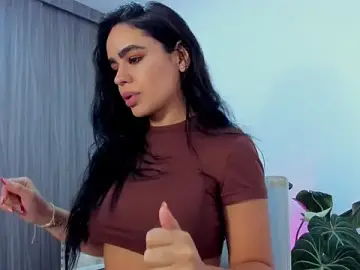 Sara_Leblanc from stripchat