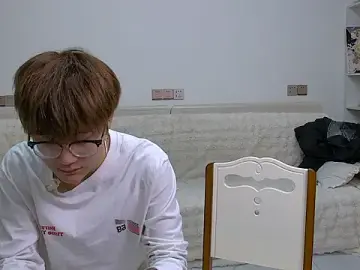 Stripchat Adult Webcam of KK-cuteboy