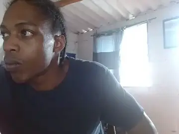 Stripchat Adult Webcam of Larry-n-clouds