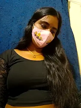 mini-queen from stripchat