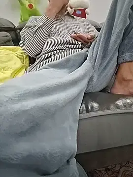 Stripchat Free Porn Cam of micai_fengbei